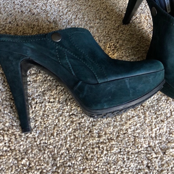 NWOT vera wang lavender shoes - Picture 10 of 11